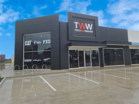 Totally Workwear Melton (@tw.melton) • Instagram photos and .